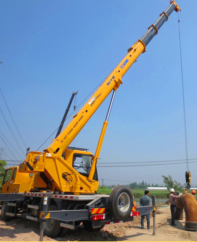 XCMG Official 8 Ton Hydraulic Truck Crane XCT8L4 China Small Hydraulic Crane Price